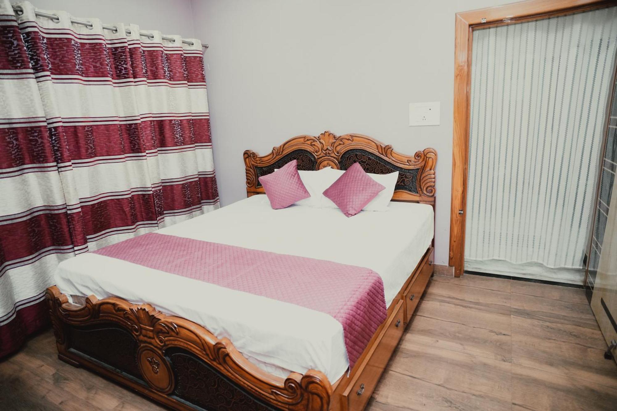 The Q3 Inn กูวาฮาติ ภายนอก รูปภาพ